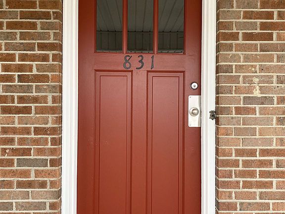 4th image of 831 Lohoff Ave