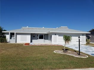 1212 Fordham Dr, Sun City Center, FL 33573