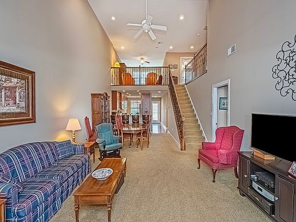 4th image of 3011 Laura Ln #21B