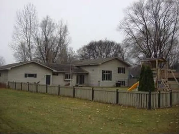 1121 Heard Ave N, Champlin, MN 55316