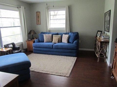 2nd image of 411 Lasolona Ave