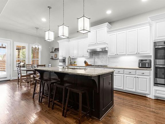 3rd image of 408 Grove Park Pl