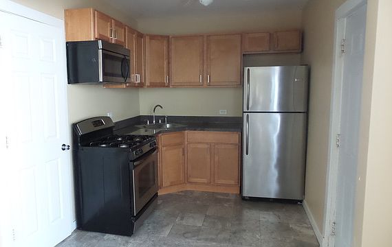 1st image of 1633 N Campbell Ave #Ch