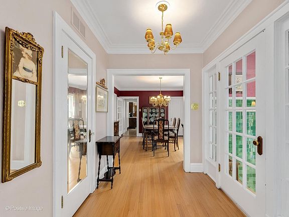 5th image of 207 S Edgewood Ave