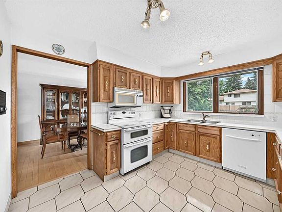 4th image of 3407 E 50th St NW