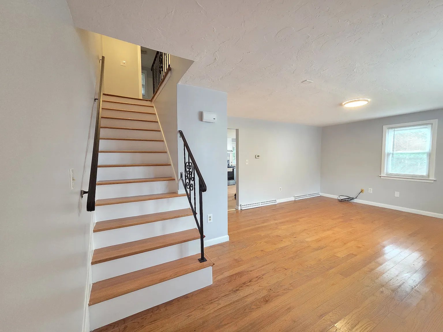 24 Andrea Drive — Photo 4