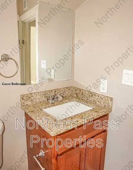 7320 Dale Rd #MAIN HOUSE — Photo 15