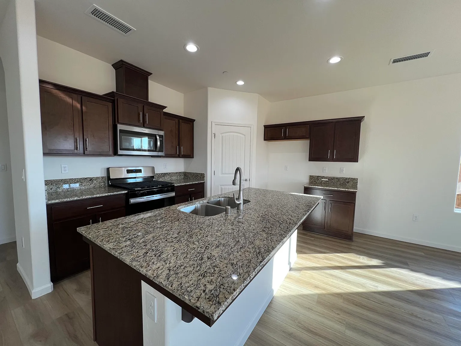 1452 Concord Way #Lt 35 photo 1