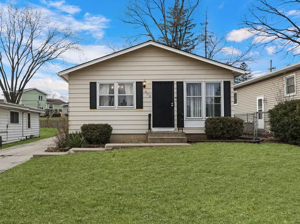 402 Hillandale St, Round Lake, IL 60073
