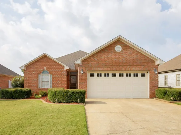 222 Colorado Ave, Muscle Shoals, AL 35661