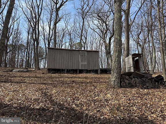 5th image of Deer Run Rd