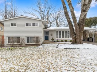 427 Rockland Ave, Lake Bluff, IL 60044