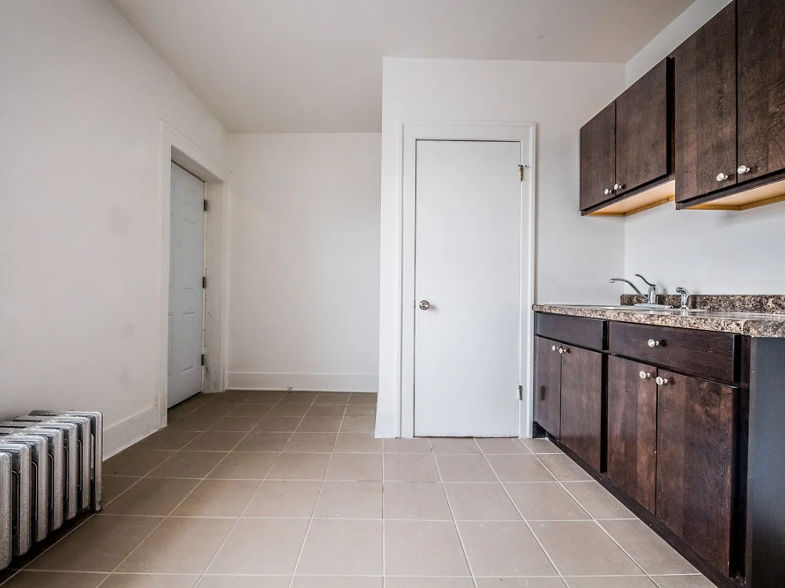 5328 W Harrison — Photo 4