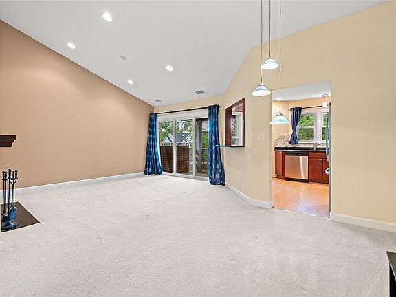 3rd image of 3151 Anchorway Ct Unit D