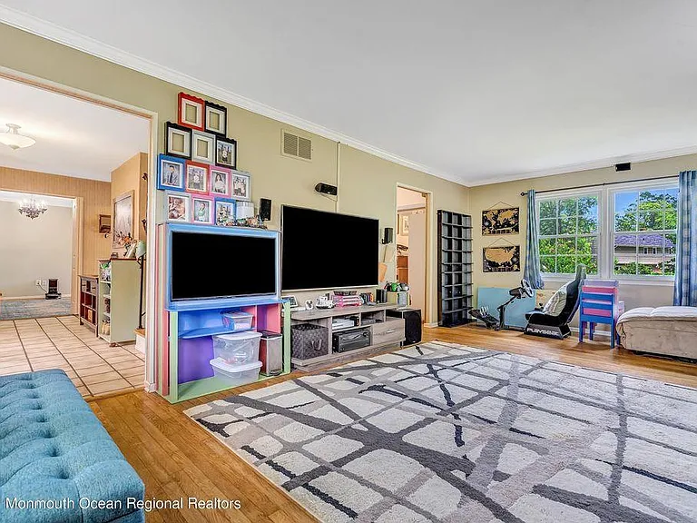 98 Oak Ridge Pkwy — Photo 13