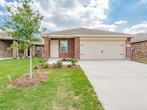 2nd image of 916 Sunrise Ln
