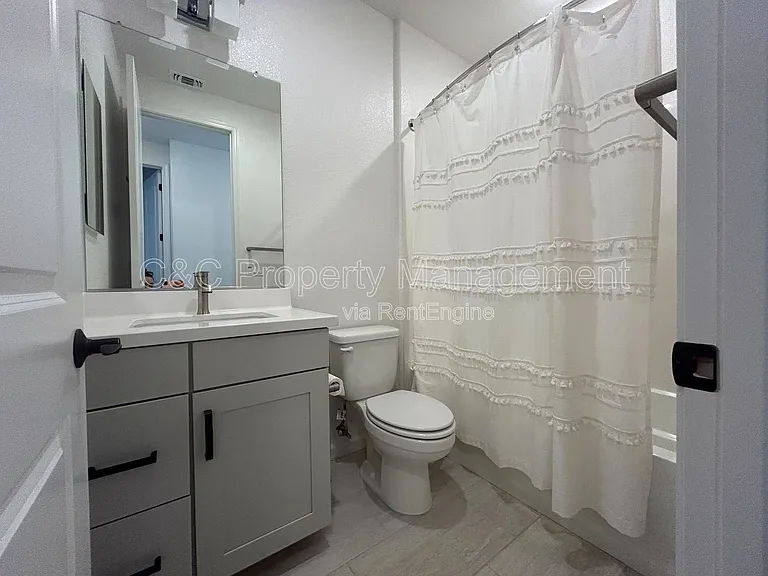 360 Pear Tree Ter #E — Photo 15