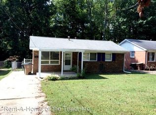1716 Pichard St, Greensboro, NC 27401