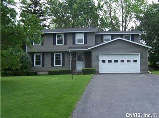 4888 Sherwood Dr, Syracuse, NY 13215