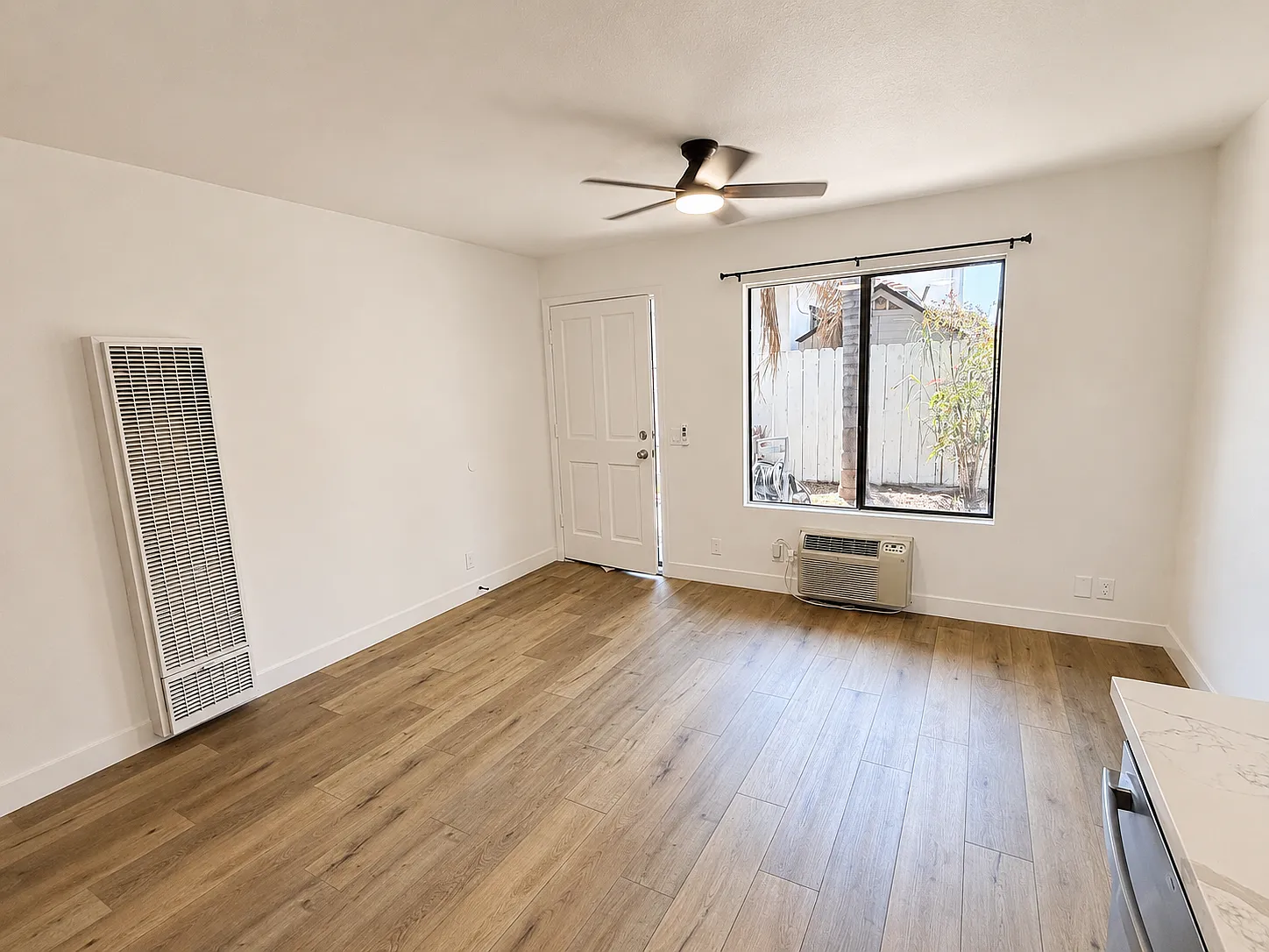 4218 46th St — Photo 4