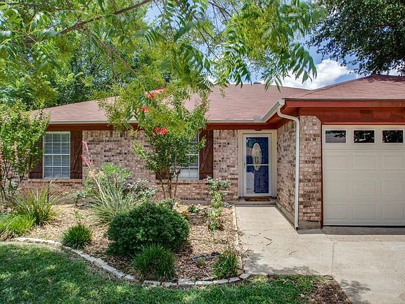 5th image of 6406 Walnut Springs Dr
