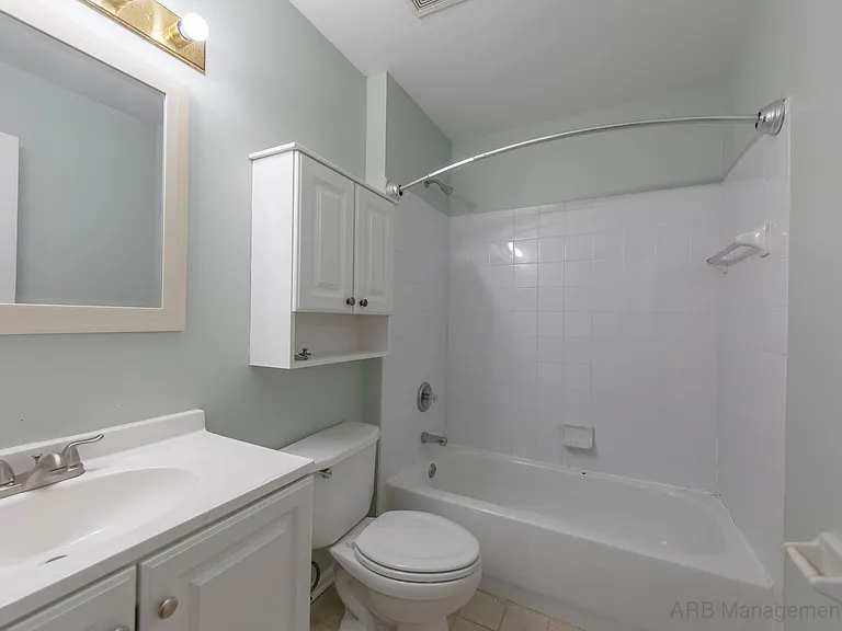 3985 Shallowford Green Ct — Photo 16