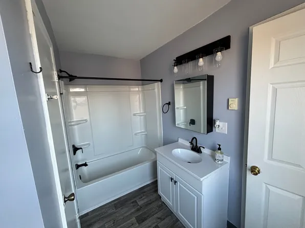 24 E Columbus Ave Floor 3, Pittston, PA 18640