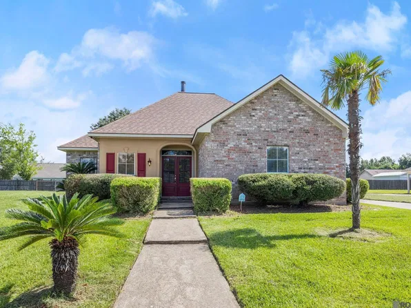 4601 Fourchon Dr, Baker, LA 70714
