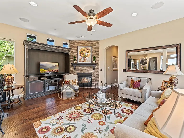 4005 Royal Troon Dr — Photo 25