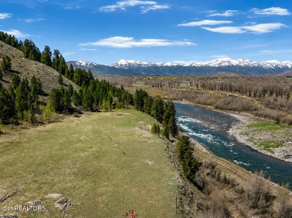 1225 Munger Mountain Rd, Jackson, WY 83001