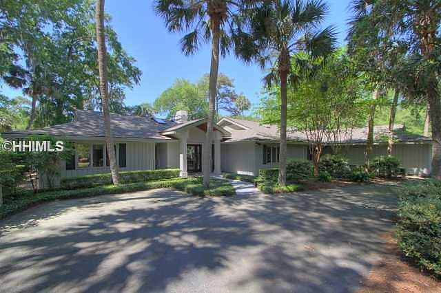 1st image of 8 Woodbine Pl