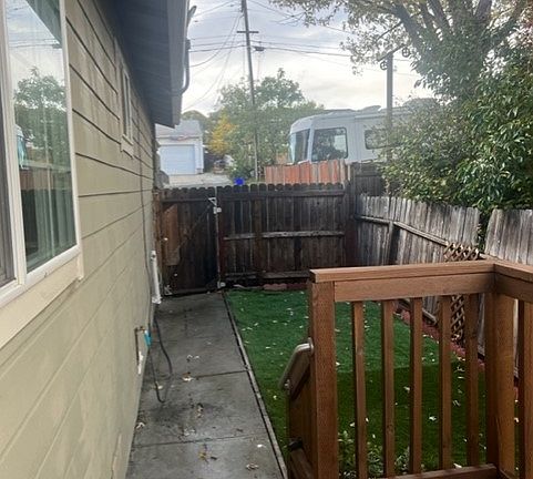 3rd image of 1040 Delacy Ave #A