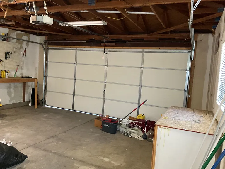 1068 Lupin Ave — Photo 41