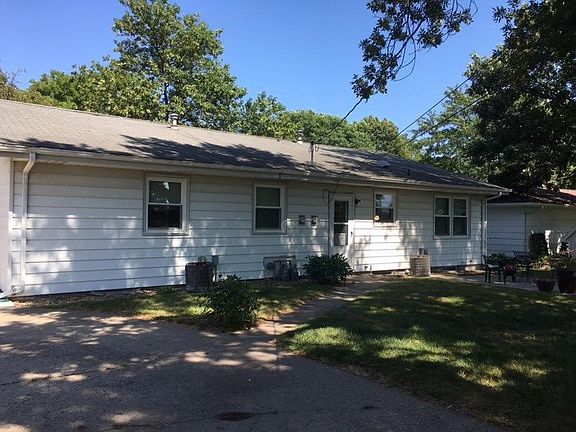 2nd image of 2111 Hayes Ave #2113