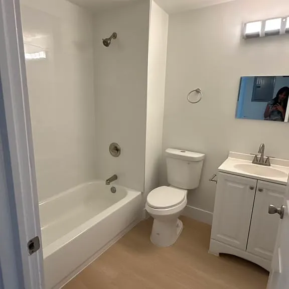 1637 SW 12th St #1 — Photo 11