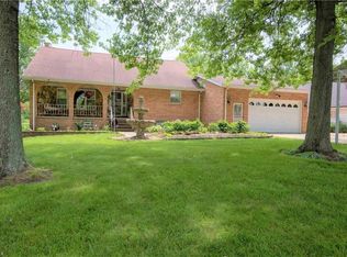 675 Bishop Rd, Highland Heights, OH 44143