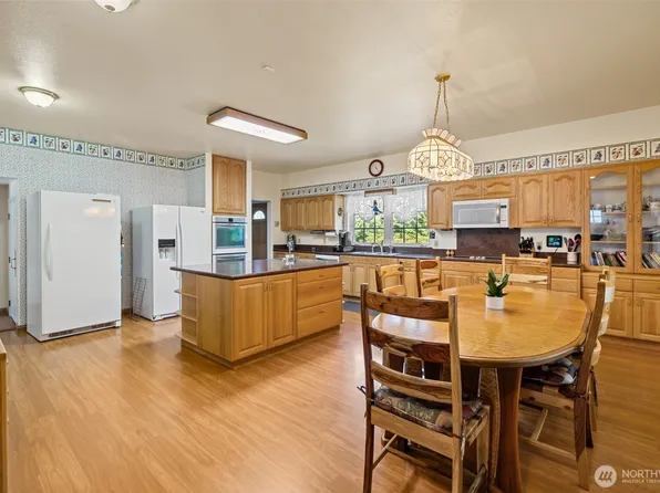 5611 S Doss Road, Port Angeles, WA 98362