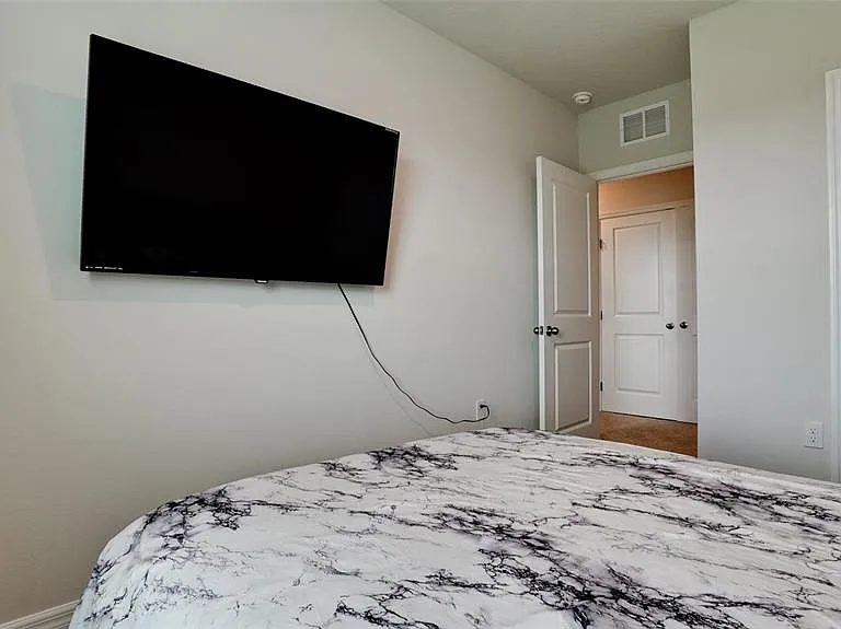 2746 Pearly Banks Dr — Photo 16