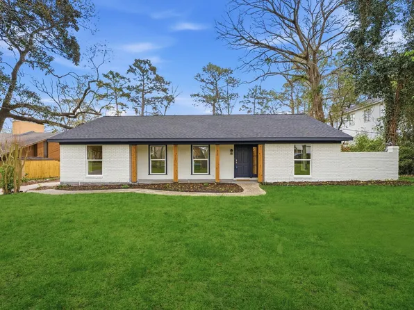 28 Winged Foot Dr, Conroe, TX 77304