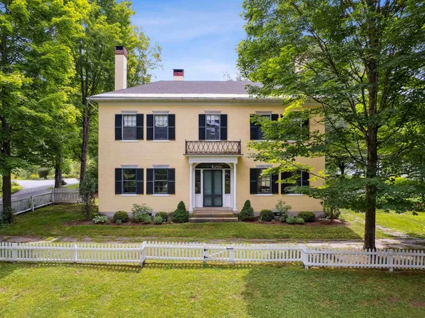 588 NH Route 10, Orford, NH 03777