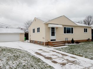 782 Pendley Rd, Willowick, OH 44095