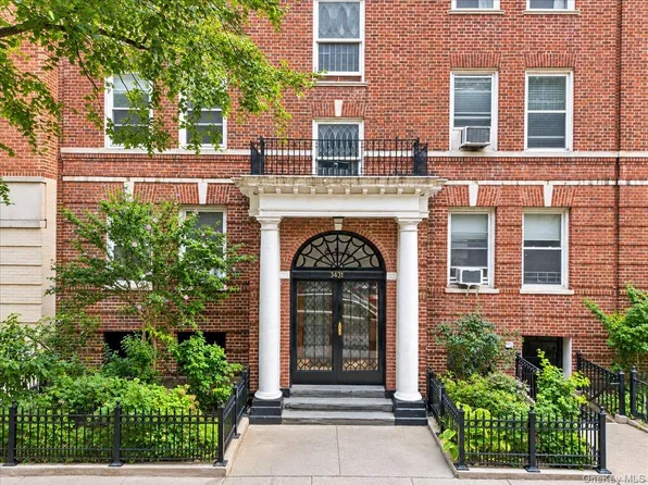 3431 82nd Street #1, Jackson Heights, NY 11372