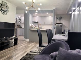 236 Albion Rd #1611, Toronto, ON M9W6A6