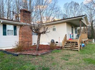 20 Bartlett Rd, Marion, NC 28752