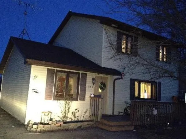 1019 Lotus Dr, Round Lake Beach, IL 60073