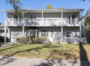 408 Beach Ct, New Buffalo, MI 49117