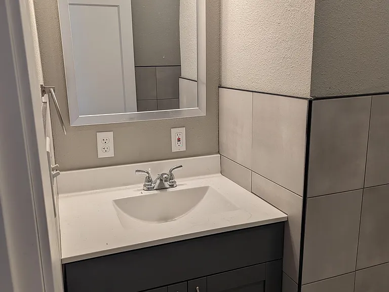 538 Sherman Ave — Photo 13