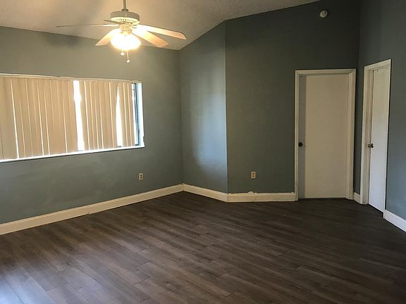 4th image of 2550 SW 18th Ter APT 2006