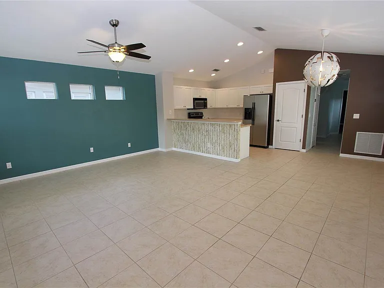 11717 Crawford Parrish Ln — Photo 24