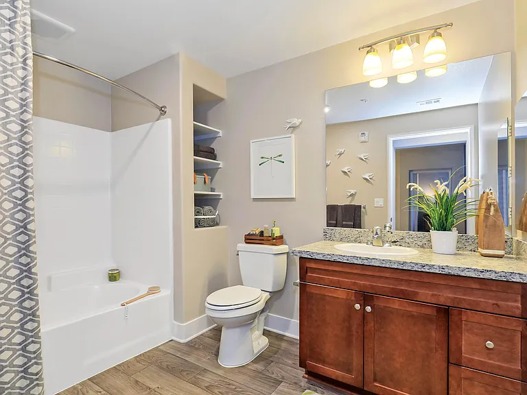Sendero Gateway Apartment Homes — Photo 41